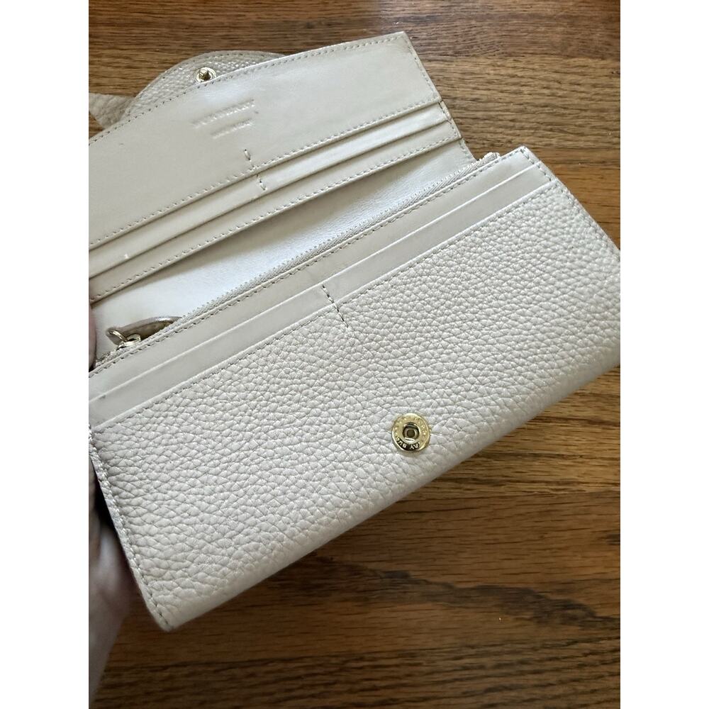 RARE VINTAGE Burberry Beige Leather Bow Continental Wallet - Picture 10 of 13